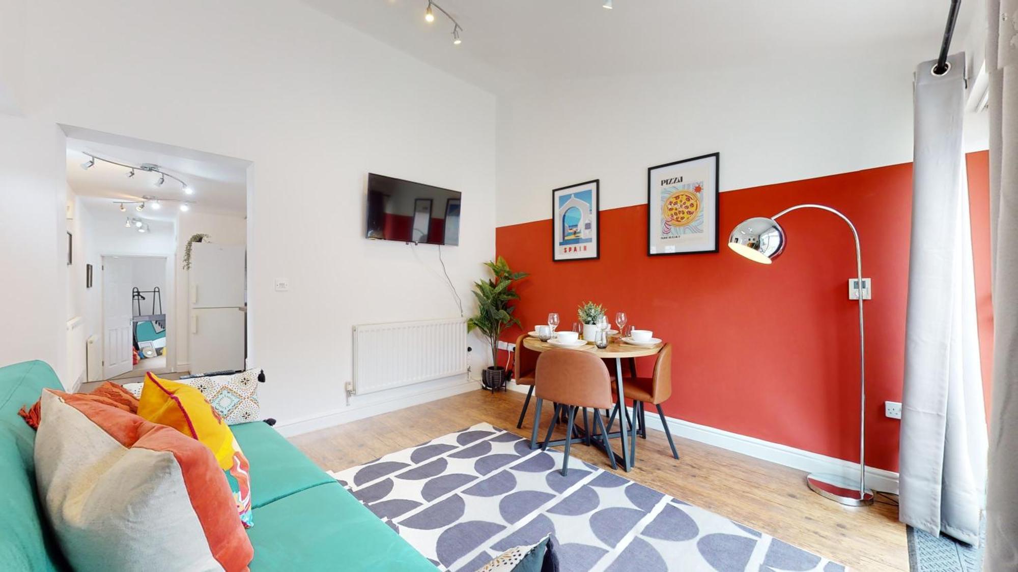 Cosy Cardiff Apartment And Patio Exterior photo